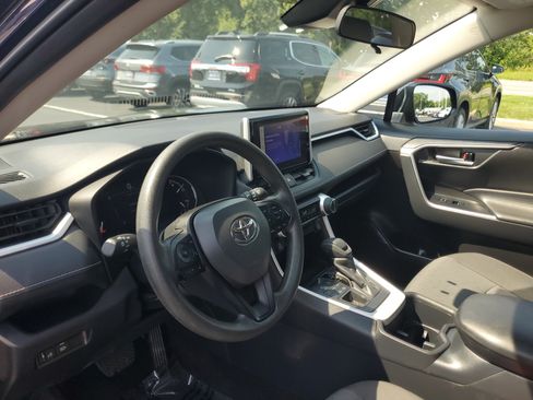 Certified 2025 Toyota RAV4 XLE AWD/4WD image 18