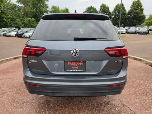 Used 2019 Volkswagen Tiguan SE w/ Panoramic Sunroof Package AWD/4WD image 4