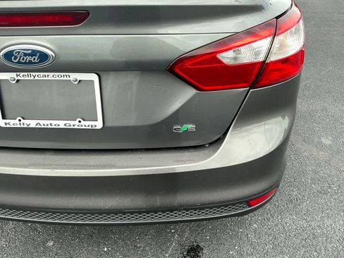 Used 2012 Ford Focus SE w/ Interior Protection Pkg FWD image 32
