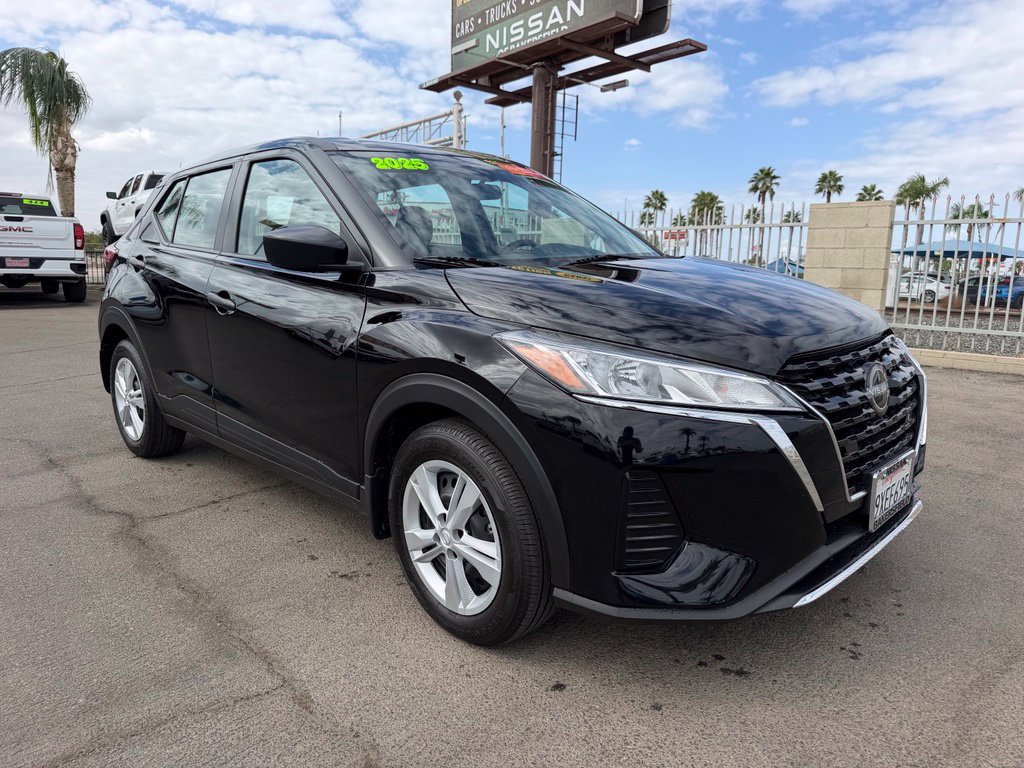 Certified 2025 Nissan Kicks Play S FWD 360° Tour