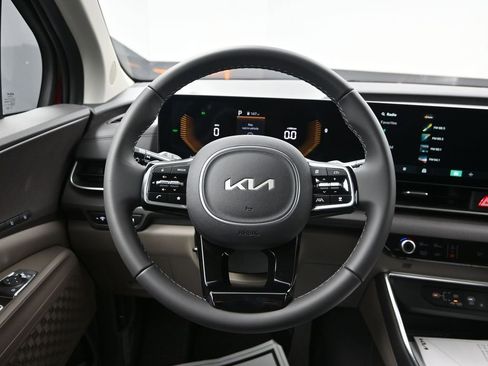 New 2026 Kia Carnival EX FWD image 33