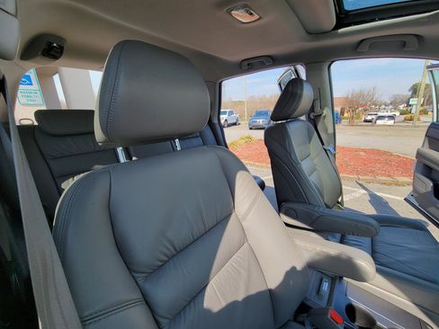 Used 2009 Honda CR-V EX-L image 48