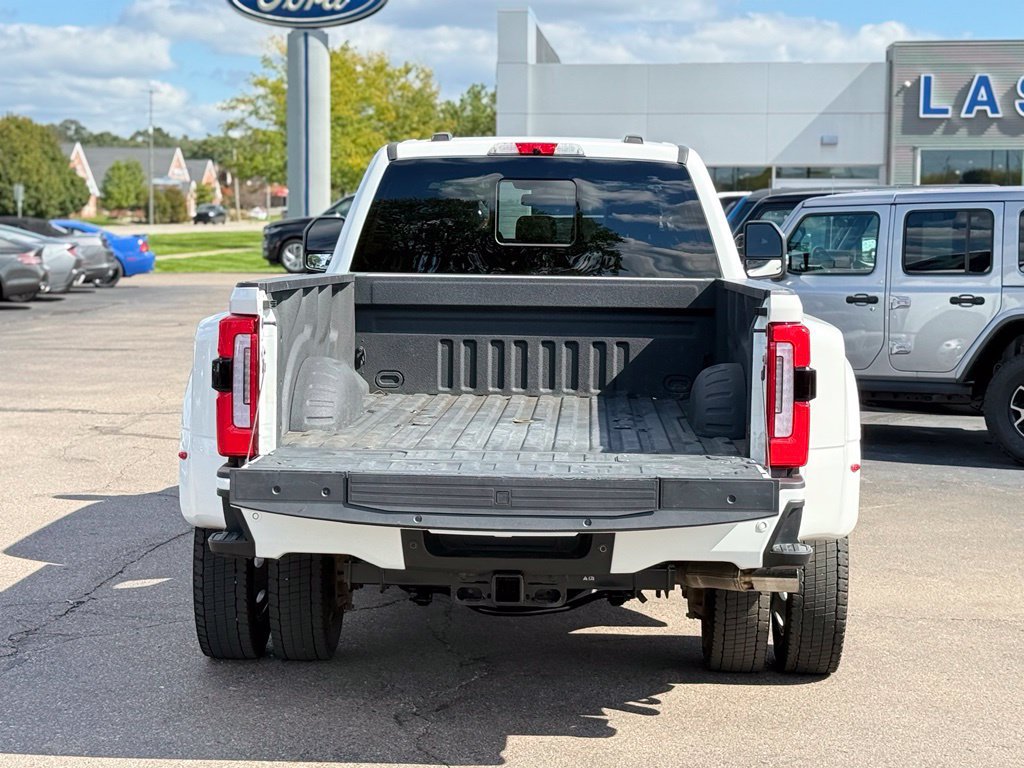 Certified 2023 Ford F450 Platinum w/ FX4 Off-Road Package AWD/4WD image 41