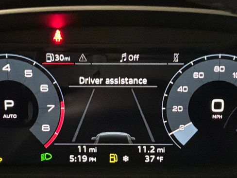 New 2025 Audi Q3 2.0T Premium image 12