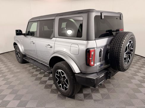 Used 2024 Ford Bronco Outer Banks image 3