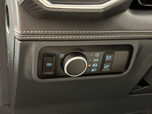 Used 2025 Ford Mustang GT Premium RWD image 32