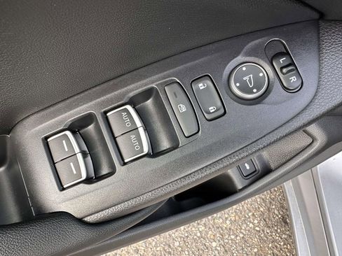 Used 2020 Honda Accord LX image 9