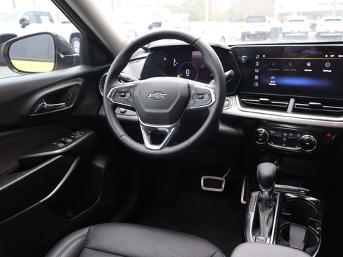 Certified 2024 Chevrolet Trax ACTIV w/ Sunroof Package image 12