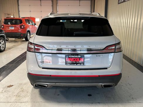 Used 2020 Lincoln Nautilus FWD w/ Equipment Group 101A image 8