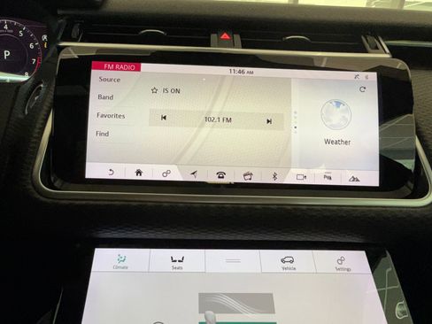 Used 2019 Land Rover Range Rover Velar S image 26