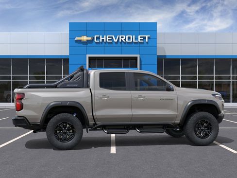 New 2026 Chevrolet Colorado ZR2 w/ Midnight Edition AWD/4WD image 29