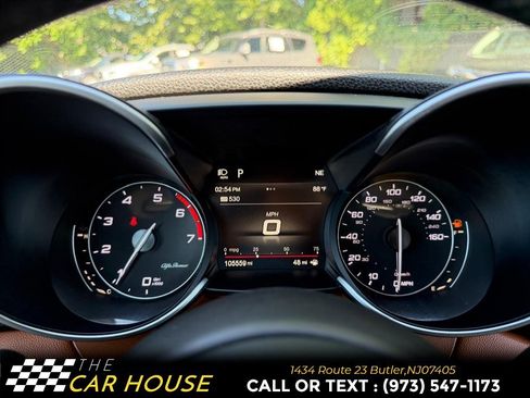 Used 2019 Alfa Romeo Giulia AWD image 31