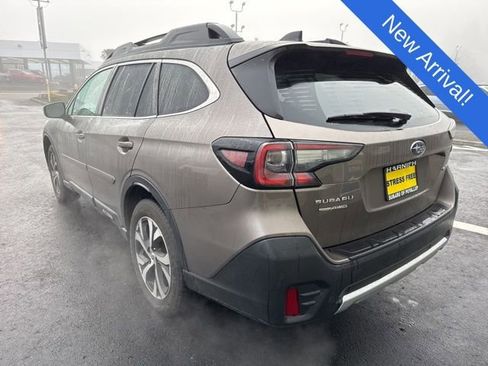 Used 2022 Subaru Outback Limited image 5