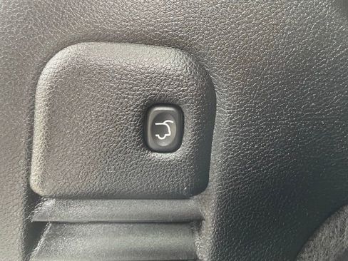 Used 2019 Jeep Grand Cherokee Limited image 33