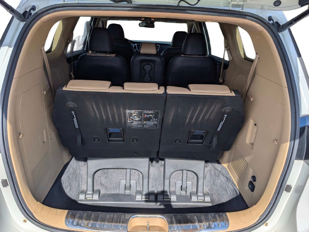 Used 2018 Kia Sedona SX Limited FWD image 12