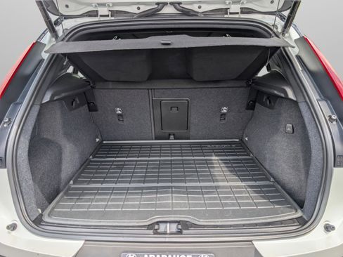 Used 2023 Volvo XC40 Recharge Ultimate w/ Protection Package Premier image 18