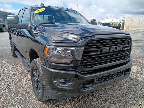 Used 2024 RAM 2500 Big Horn w/ Night Edition image 3