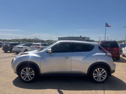 Used 2016 Nissan Juke SL image 12