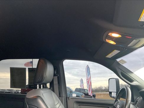 Used 2022 RAM 3500 Tradesman w/ Chrome Appearance Group image 22