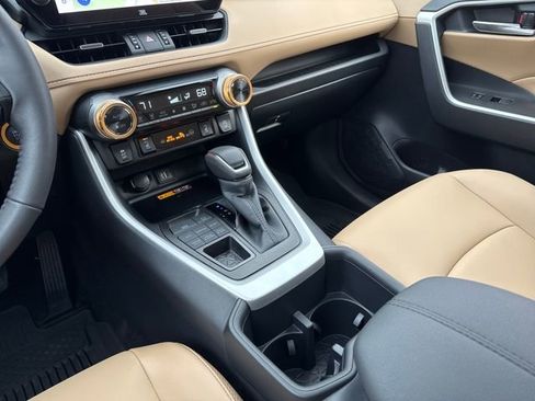 Used 2025 Toyota RAV4 XLE Premium image 16