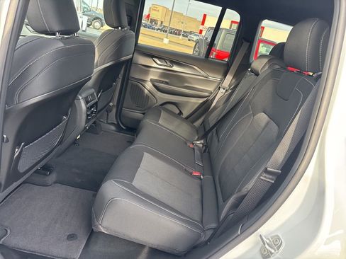 New 2026 Jeep Grand Cherokee Laredo X image 23