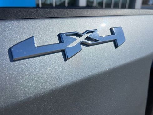 Used 2026 GMC Sierra 1500 Elevation image 32