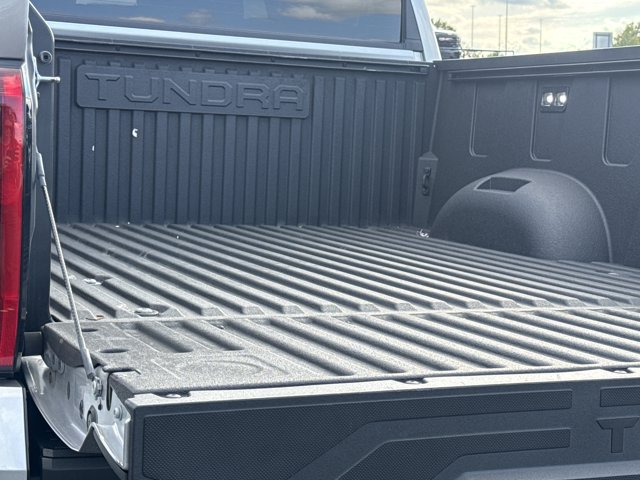 Used 2025 Toyota Tundra SR5 AWD/4WD image 9