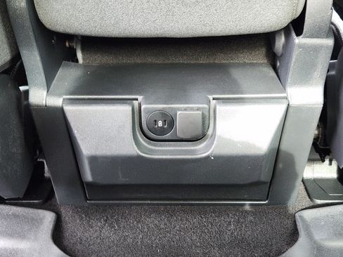 Used 2024 Ford F150 XLT RWD image 30