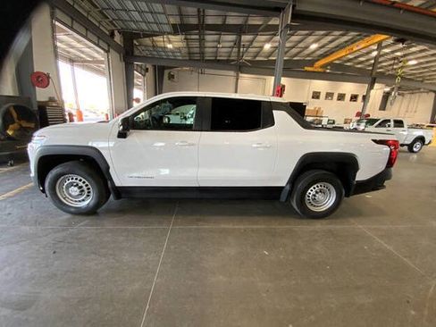 Used 2024 Chevrolet Silverado EV W/T AWD/4WD image 3