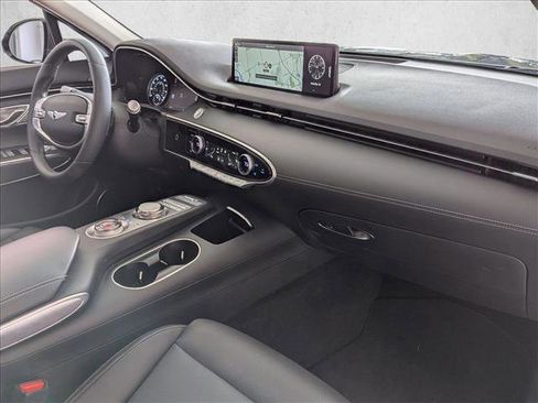 Used 2023 Genesis GV70 2.5T w/ Select Package image 21