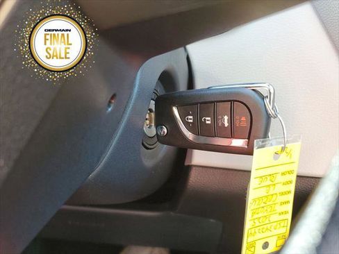 Certified 2025 Toyota Corolla LE image 27