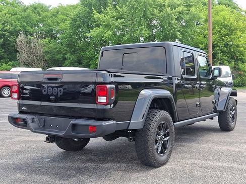 Used 2022 Jeep Gladiator Sport AWD/4WD image 10