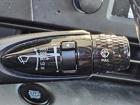 Certified 2025 Hyundai Elantra Sport image 15