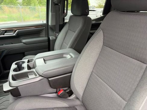 Used 2023 Chevrolet Silverado 1500 RST w/ Protection Package AWD/4WD image 9
