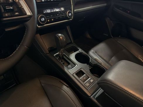 Used 2019 Subaru Outback 2.5i Limited AWD/4WD image 20