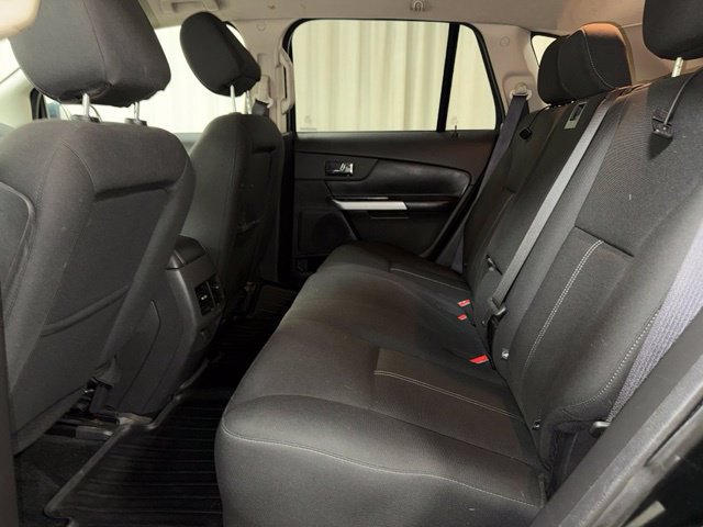 Used 2013 Ford Edge SE FWD image 30