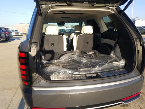New 2026 Hyundai Palisade Calligraphy AWD/4WD image 13