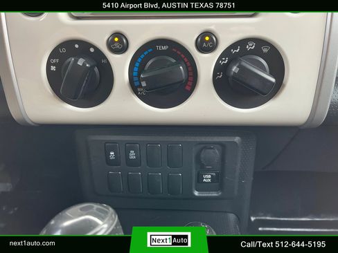 Used 2012 Toyota FJ Cruiser 4WD w/ Convenience Pkg image 22