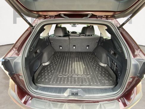 Used 2025 Subaru Outback Limited image 12