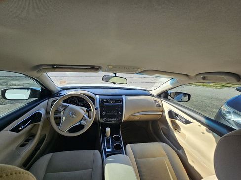 Used 2014 Nissan Altima 2.5 S w/ Sport Value Package image 14