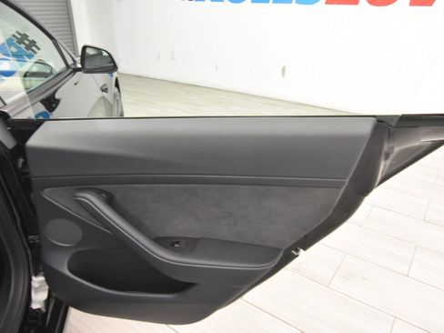 Used 2023 Tesla Model 3 Standard Range RWD image 23