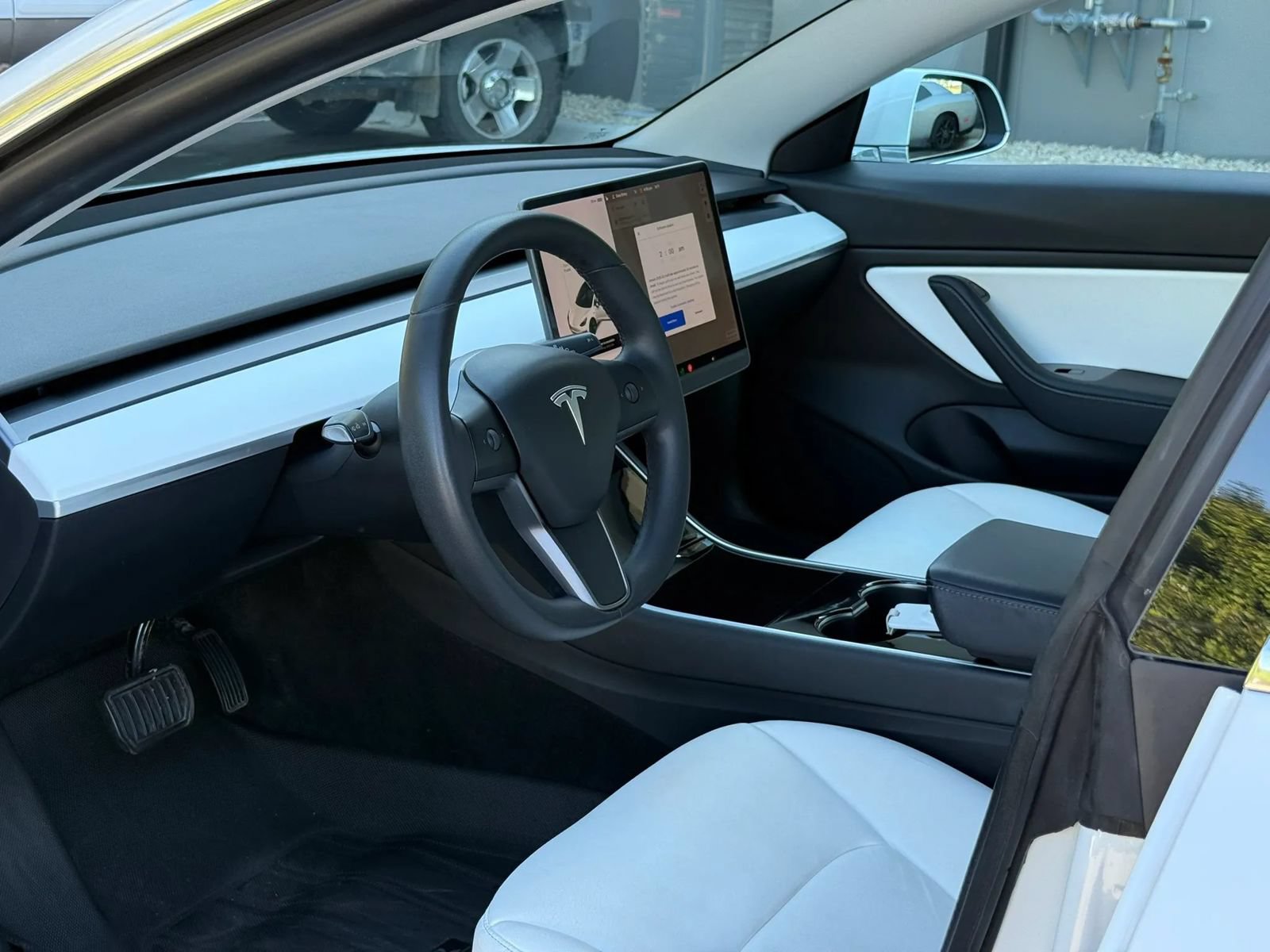 Used 2020 Tesla Model 3 RWD image 9