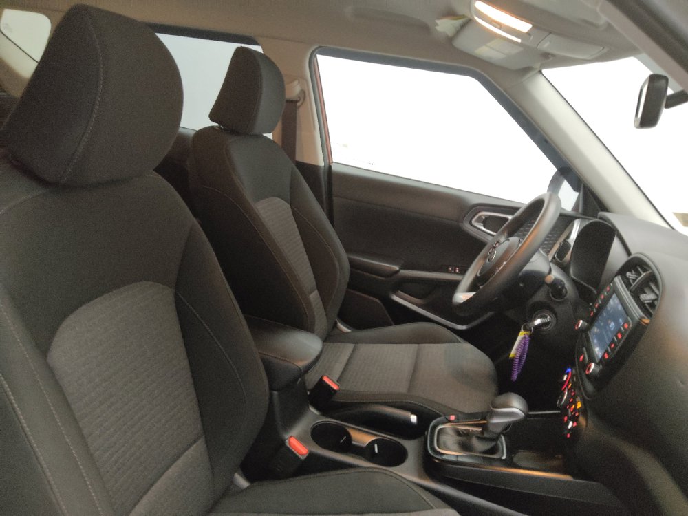 Used 2021 Kia Soul S FWD image 21