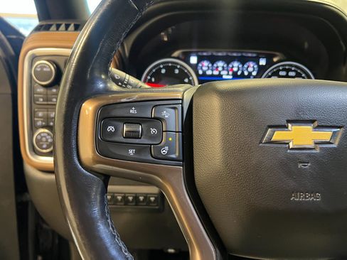 Used 2021 Chevrolet Silverado 3500 High Country image 13