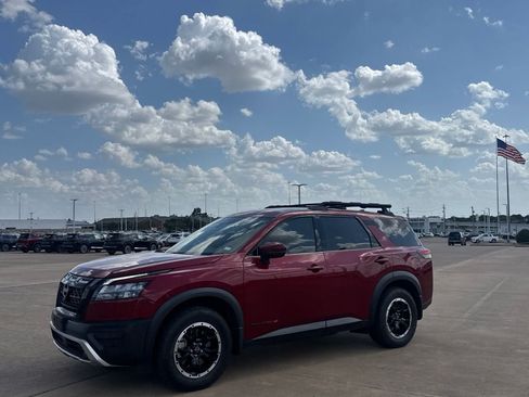 Certified 2023 Nissan Pathfinder Rock Creek AWD/4WD image 9