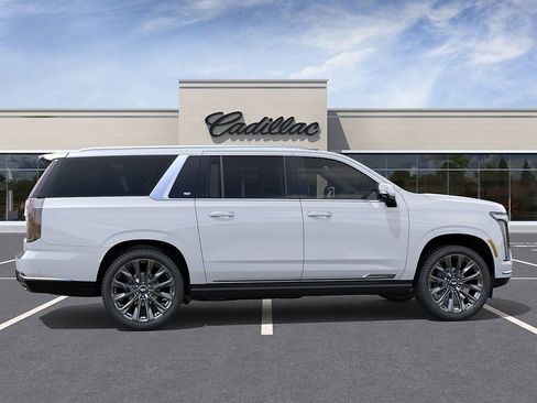 New 2026 Cadillac Escalade ESV Luxury AWD/4WD image 5