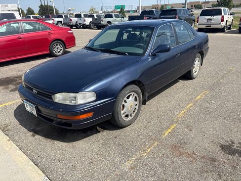 Used 1994 Toyota Camry XLE FWD image 7