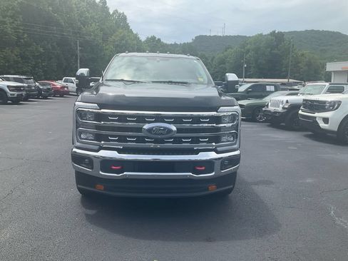 Used 2026 Ford F250 Lariat w/ Lariat Premium Package AWD/4WD image 2