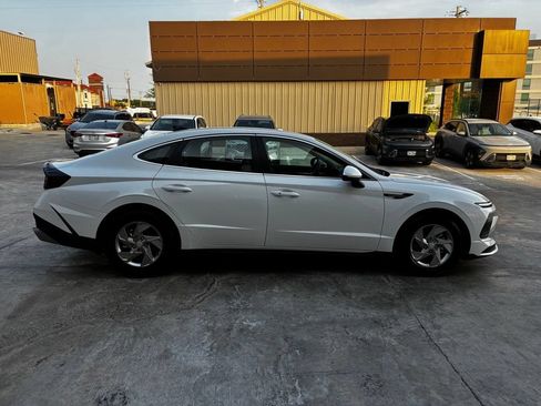 Certified 2026 Hyundai Sonata SE FWD image 6