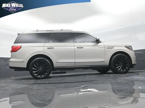 Used 2020 Lincoln Navigator Reserve w/ Equipment Group 208A Reserve RWD image 24